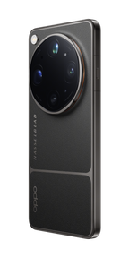 OPPO Find X9 Ultra Rear Right Perspective Black